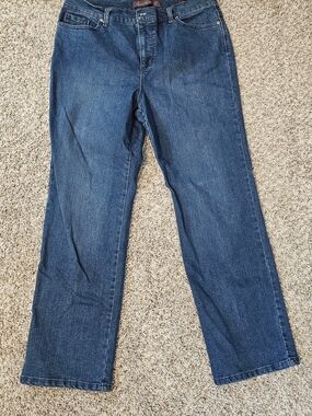Gloria Vanderbilt Dark Blue Straight-Leg Jeans